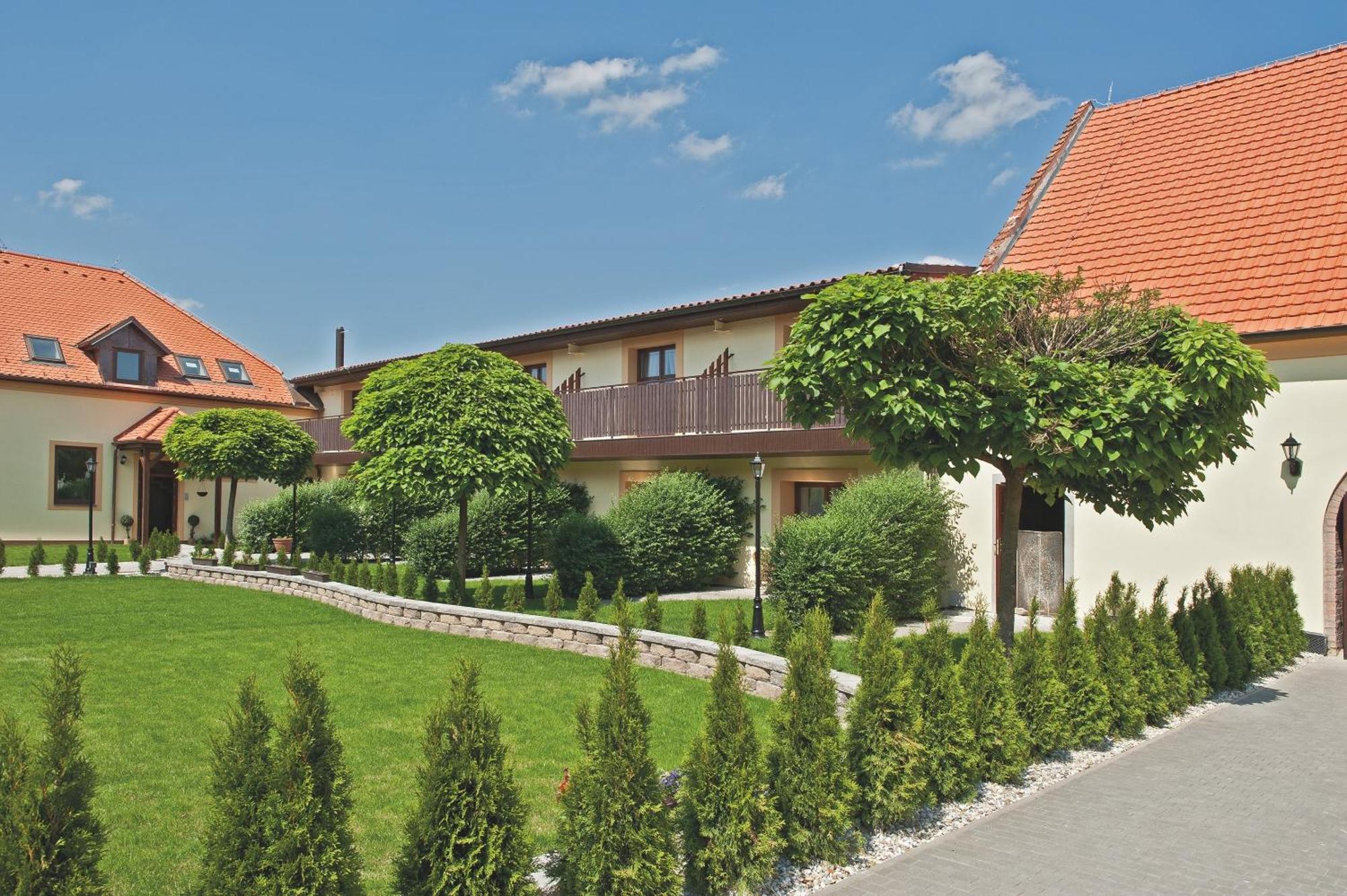 Hotel Buchlov Buchlovice Exterior foto