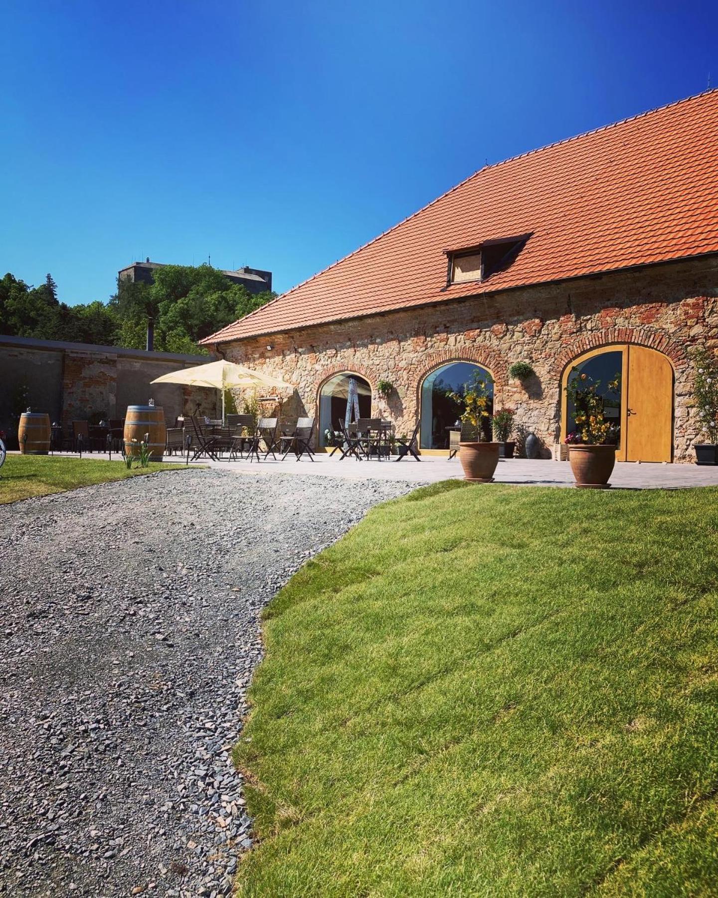 Hotel Buchlov Buchlovice Exterior foto