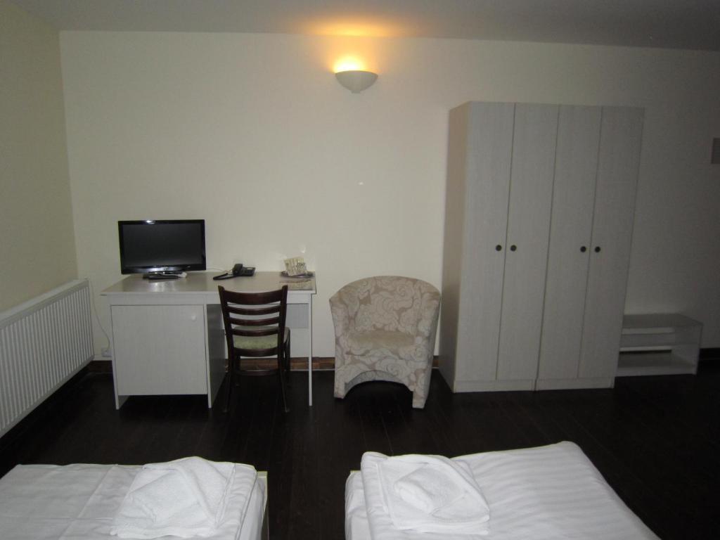 Hotel Buchlov Buchlovice Zimmer foto